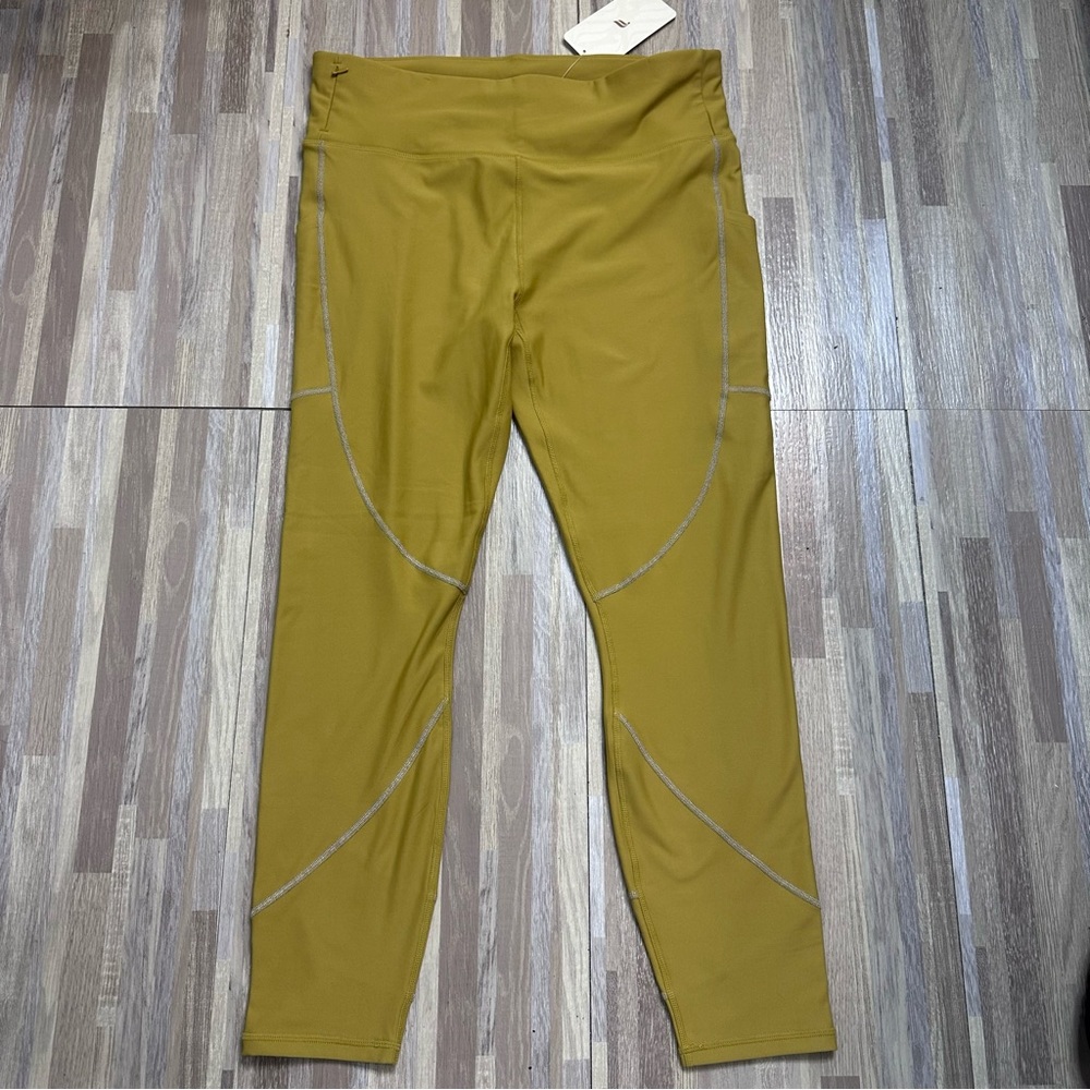 Fabletics High-Waisted Cold Weather Reflective Leggings in Olive Women’s XXL NWT